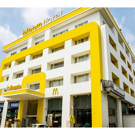 Bloom Hotel - جامو المظهر الخارجي الصورة