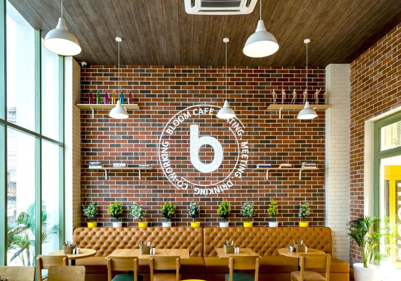 Bloom Hotel - جامو المظهر الخارجي الصورة